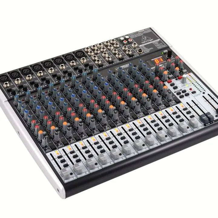 Test & Avis : Behringer Xenyx X2222USB HP Bundle