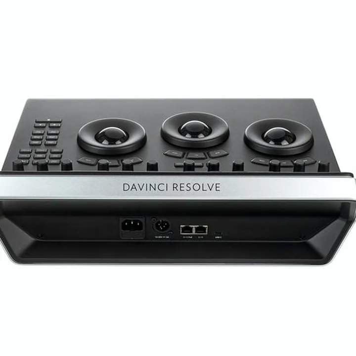 Test & Avis : Blackmagic Design DaVinci Resolve Mini Panel
