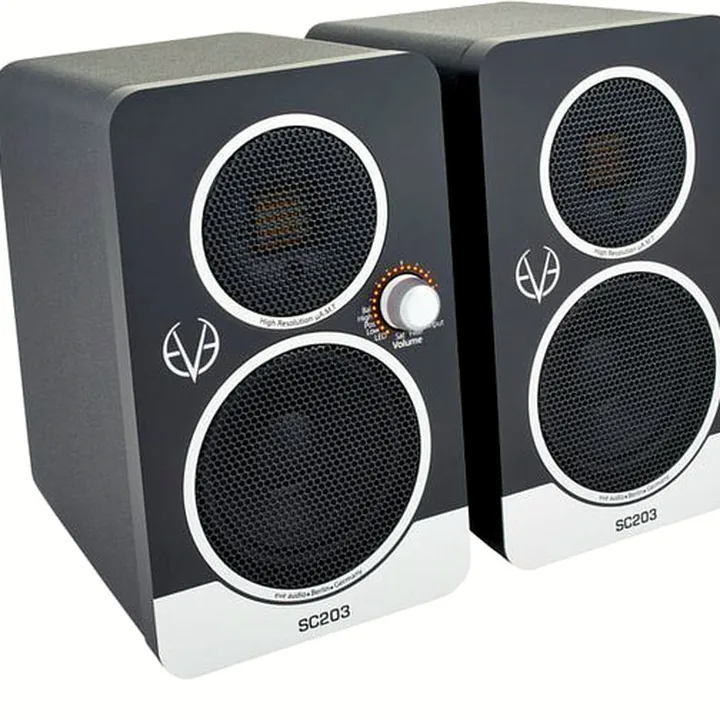 Test & Avis : EVE audio SC203
