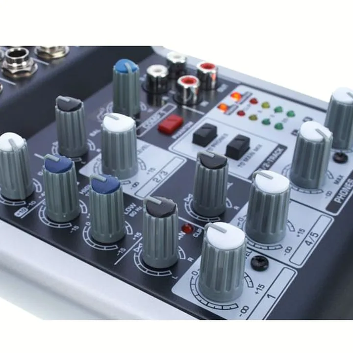 Test & Avis Interface audio Behringer Xenyx Q502USB