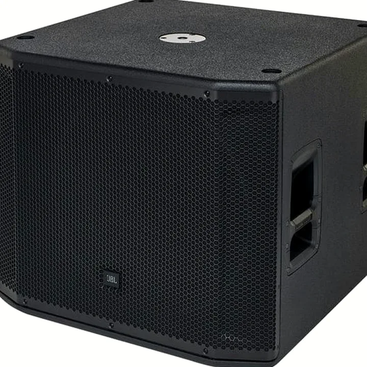 Test & Avis : JBL SRX818SP