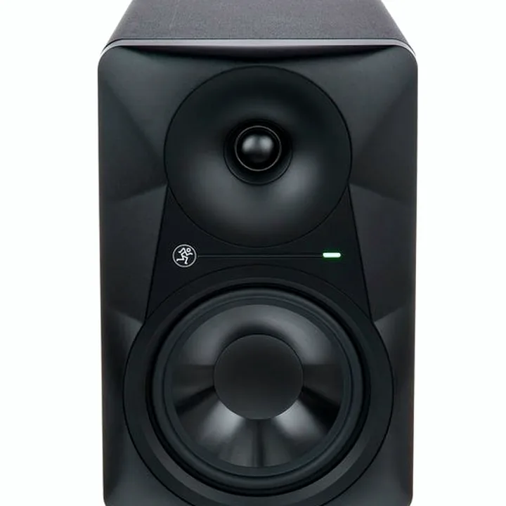 Test & Avis Mackie MR624