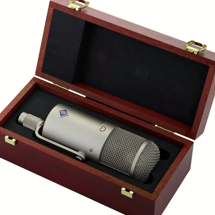 Test & Avis micro Neumann U47 FET
