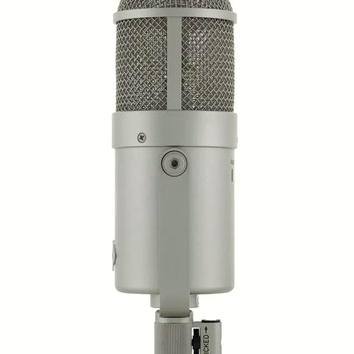 Test & Avis micro Neumann U47 FET