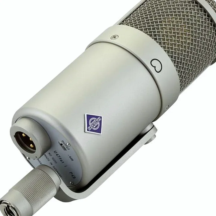 Test & Avis micro Neumann U47 FET