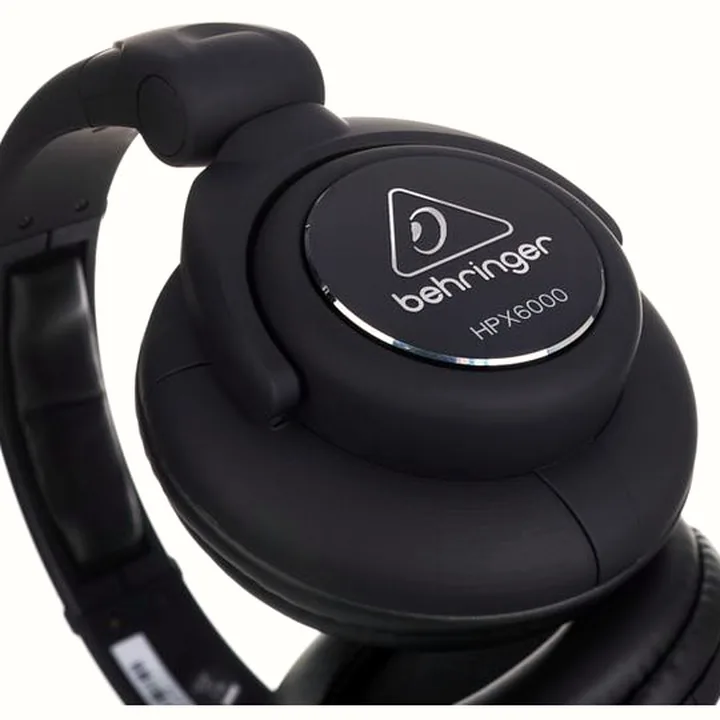 Test et Avis : Behringer HPX6000