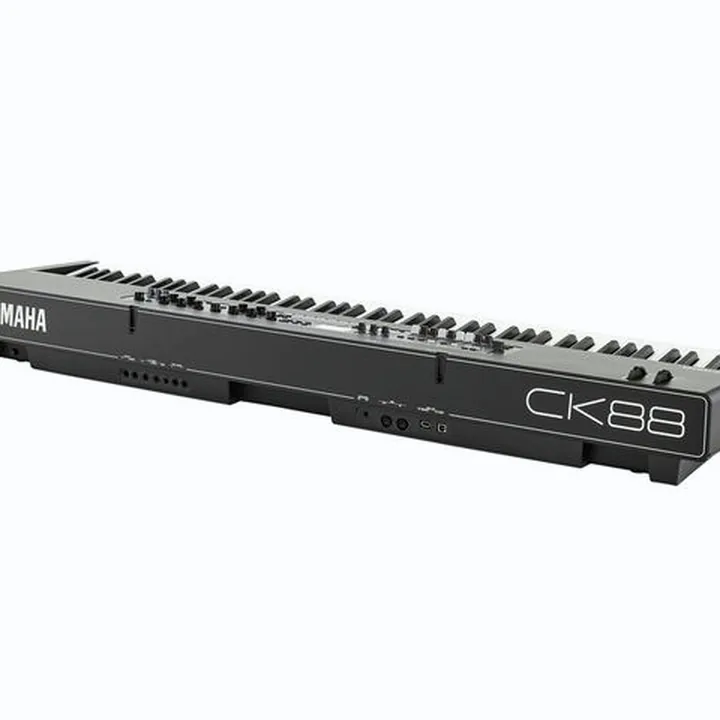 Test et Avis du piano Yamaha CK88