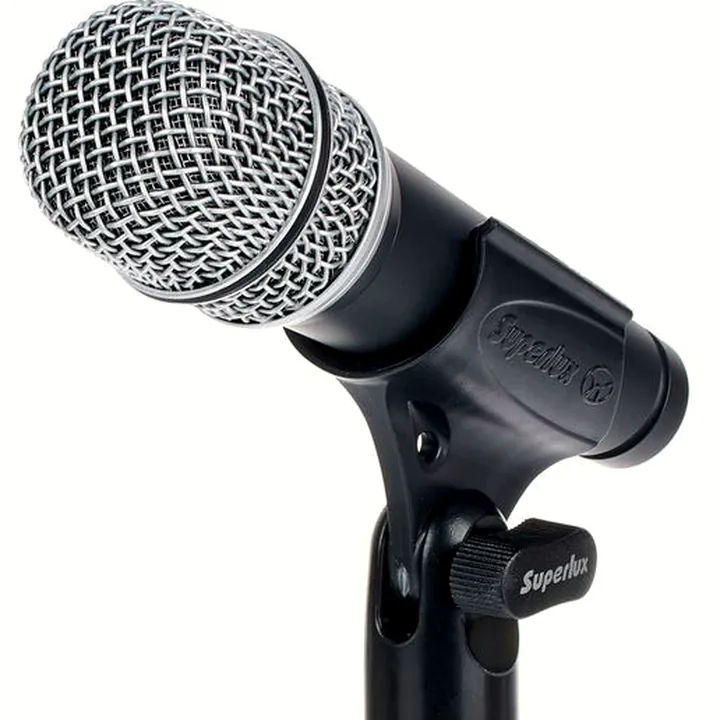 Avis, Test du micro Superlux D10B