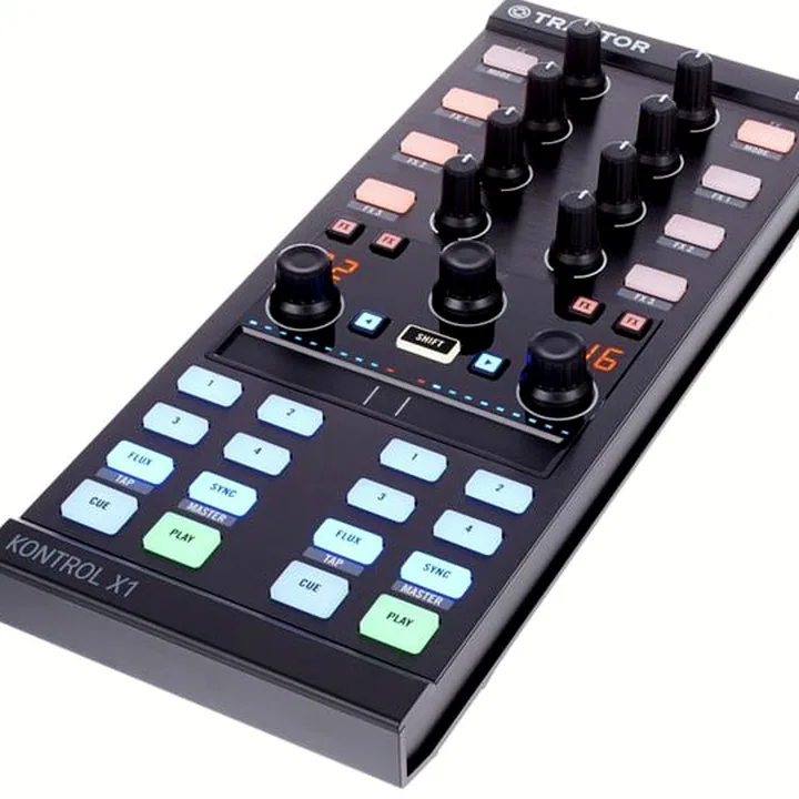 Test et Avis : Native Instruments Traktor Kontrol X1 MKII Bag